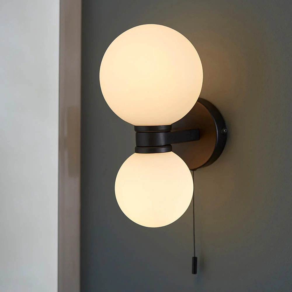 Merger 2Lt Bathroom Wall Light IP44 - Image 3