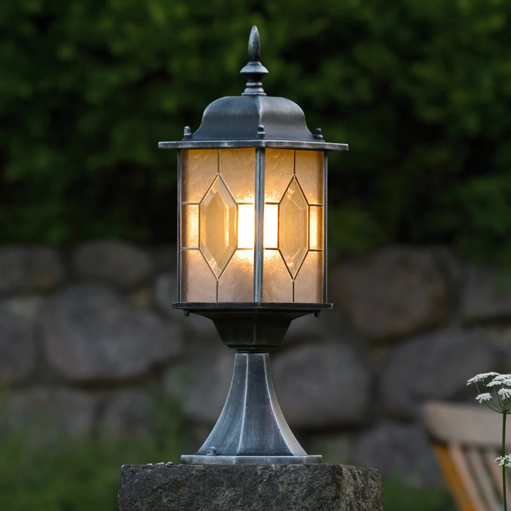 Milo Gate Post Lamp IP43 - Image 2