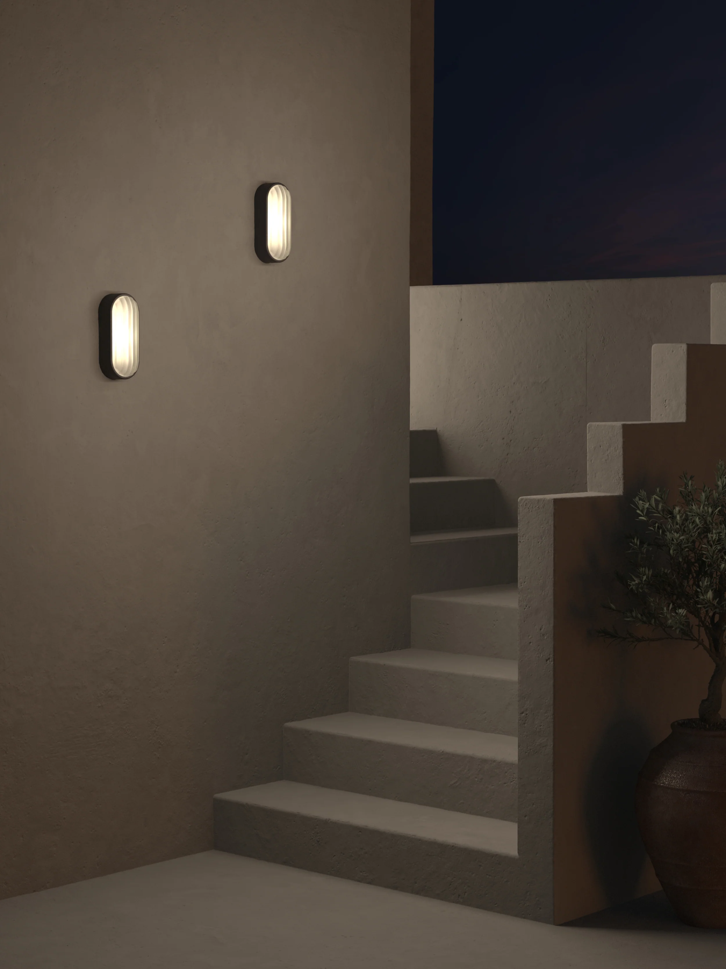 Montreal Oval Wall Light - Textured Black - Image 6