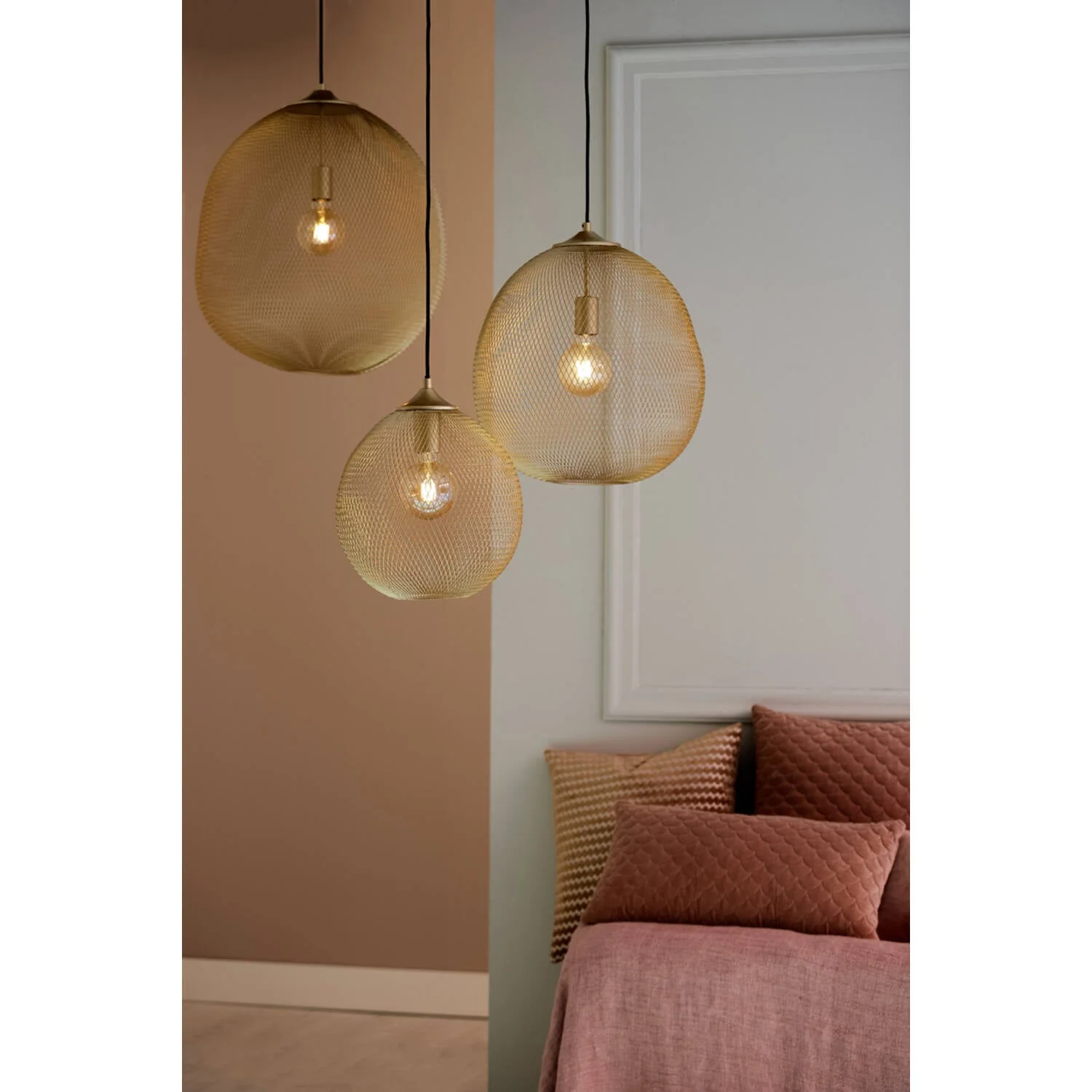 Moroc 1Lt Pendant - Gold - Image 6