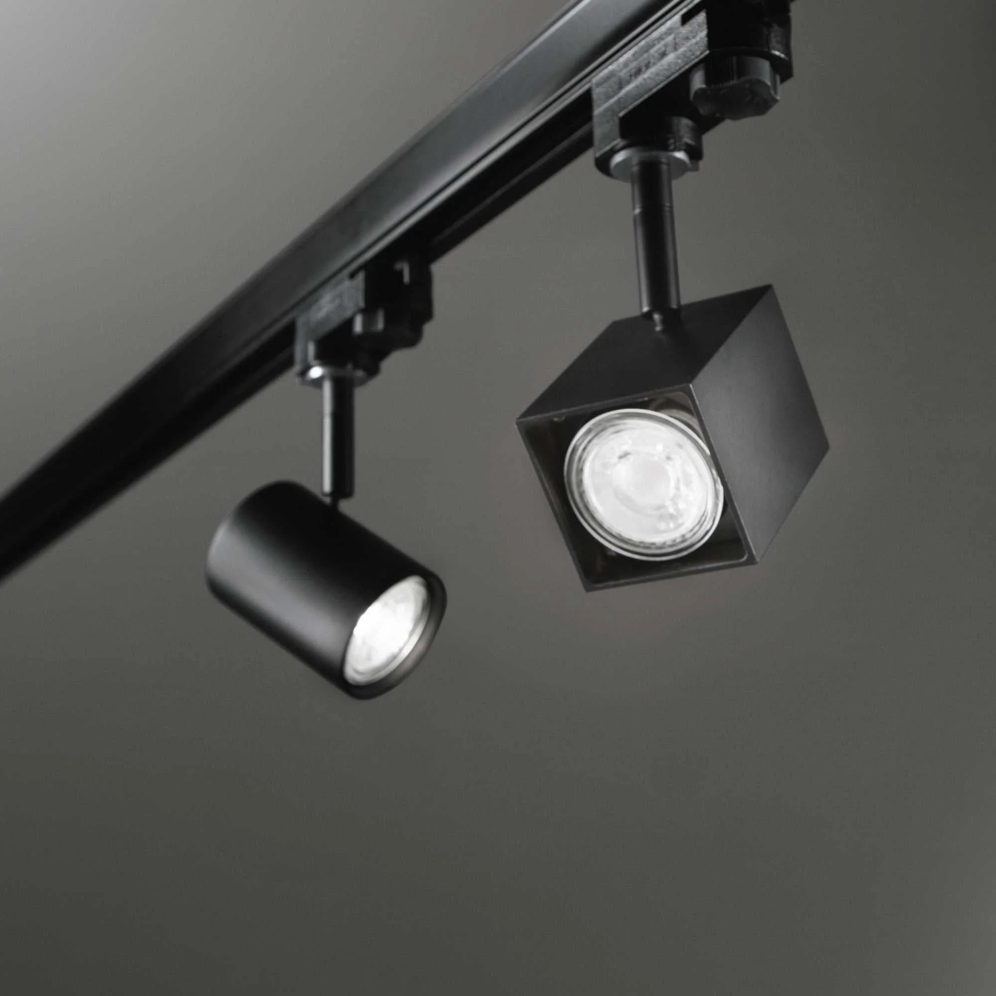 Mouse Track Spotlights - White/Black - Image 3