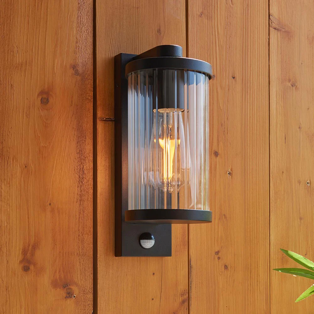 Fielding PIR Wall Light - Image 2