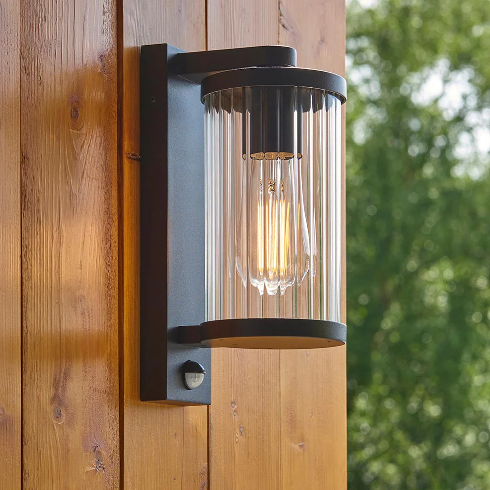 Fielding PIR Wall Light - Image 3