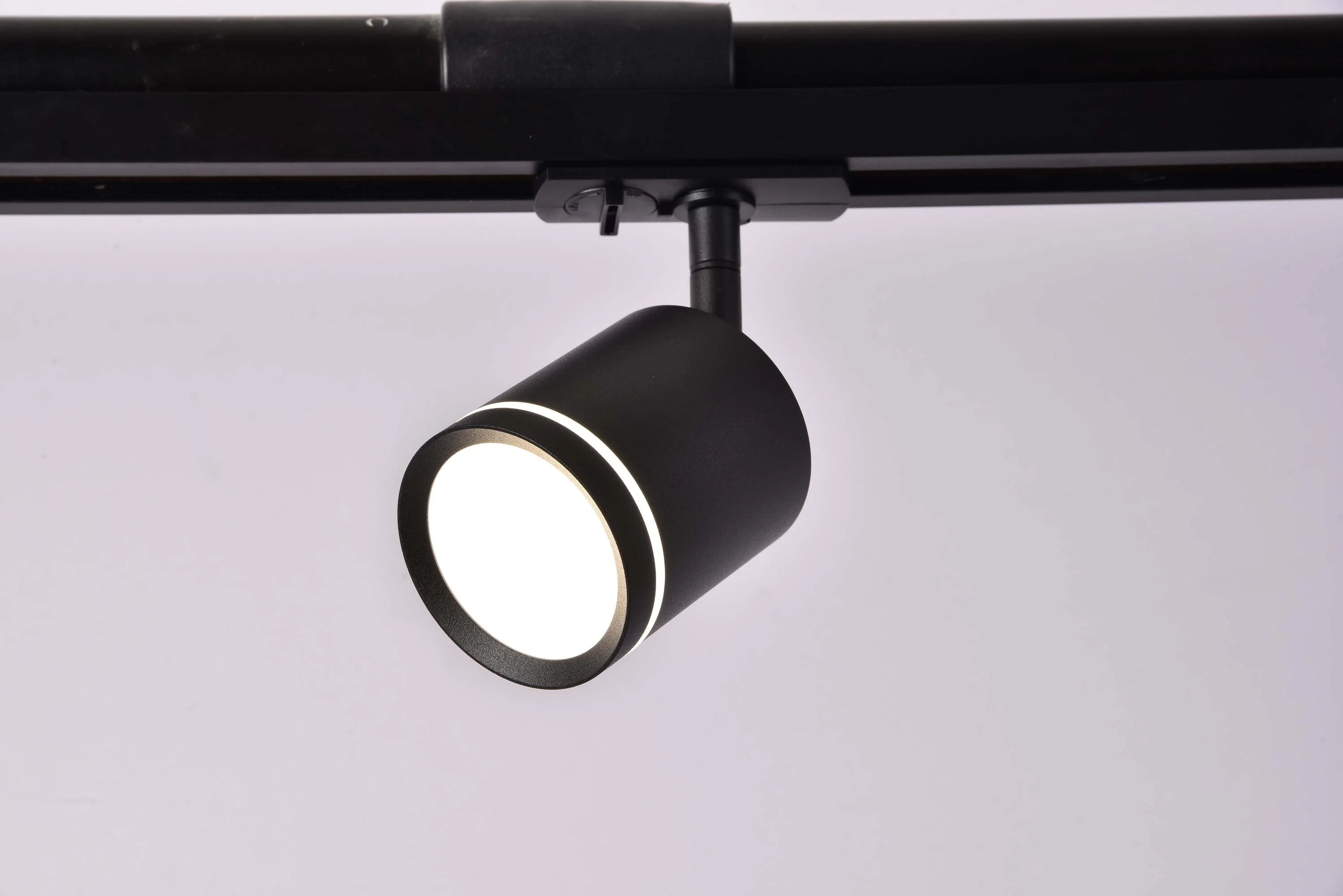 Orlo Unity Track Light Integrated LED - Image 7