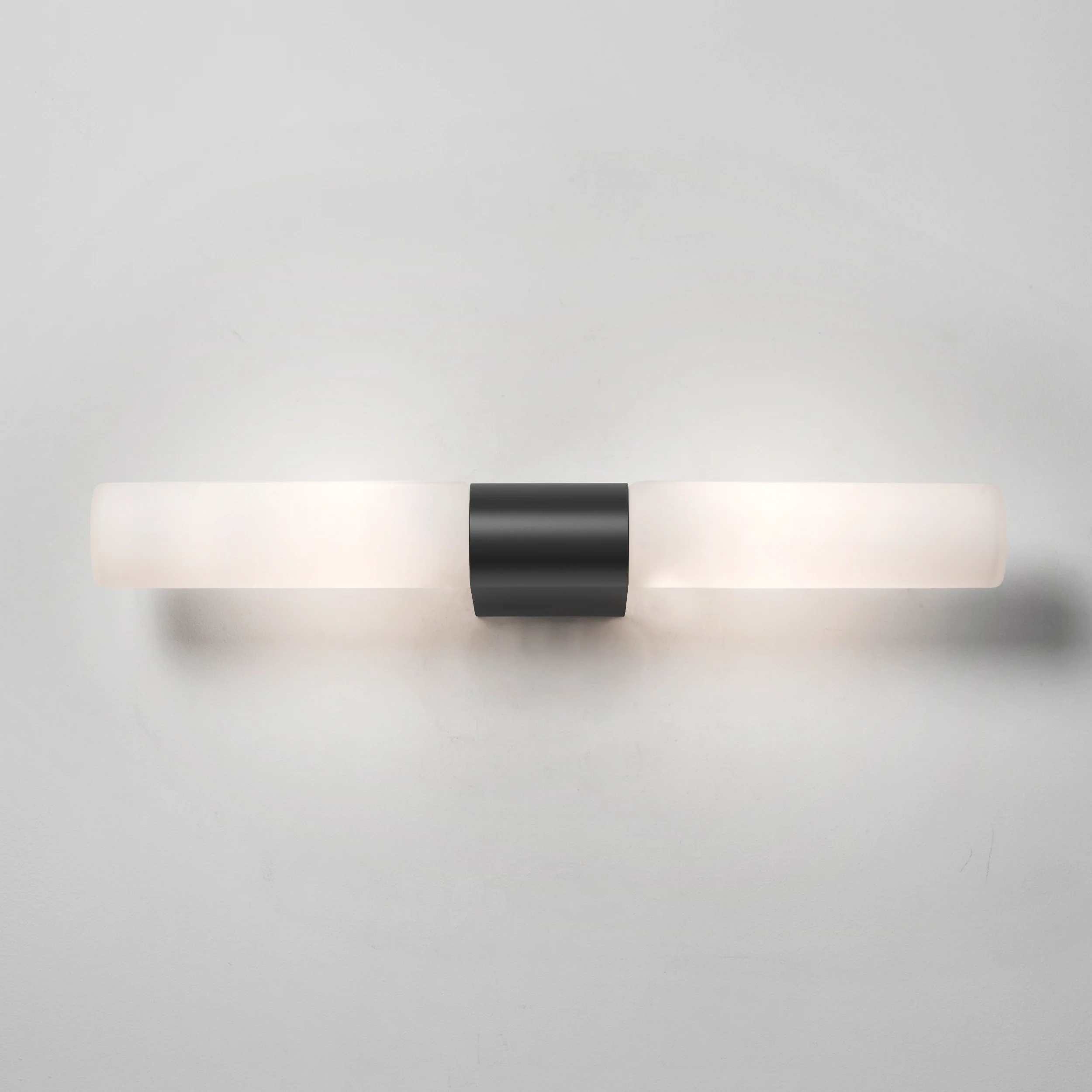 Padova Bathroom Wall Light- Polished Chrome/ Matt Black - Image 10