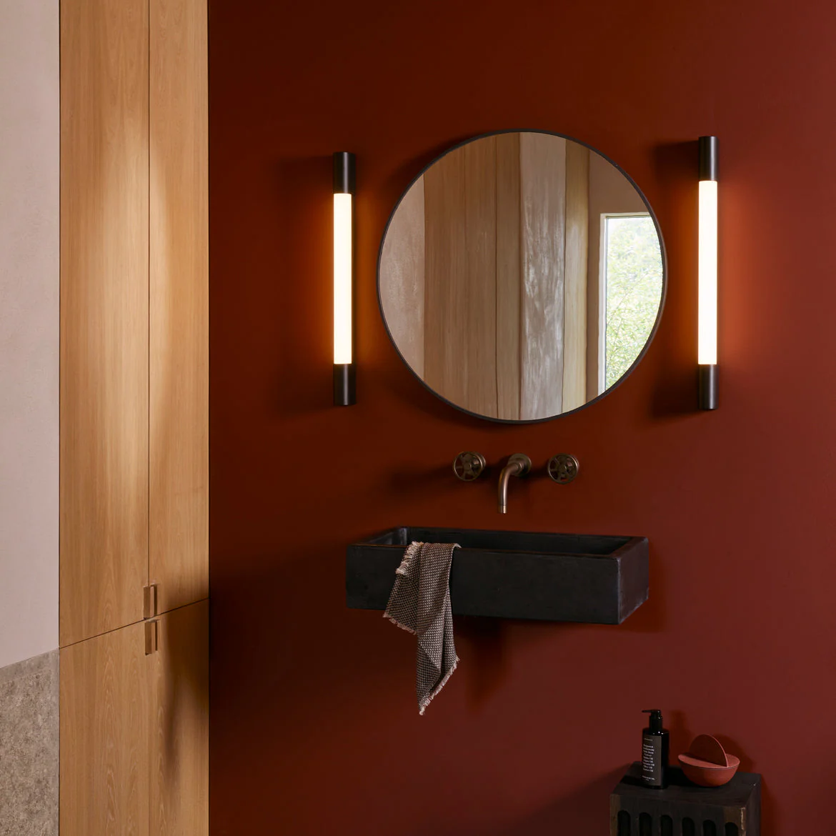 Palermo 600/ 900 LED Bathroom Light IP44 - Matt Black, Polished Chrome - Image 9