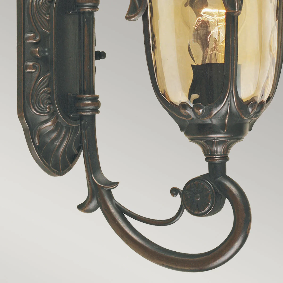 Philadelphia Small/Medium/Large & Up/Down Wall Lantern - Old Bronze Finish - Image 3