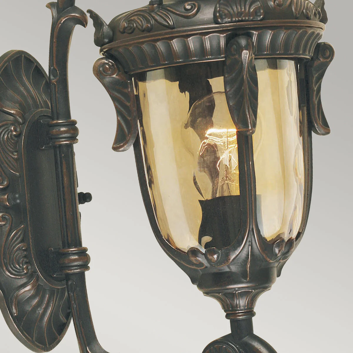 Philadelphia Small/Medium/Large & Up/Down Wall Lantern - Old Bronze Finish - Image 4