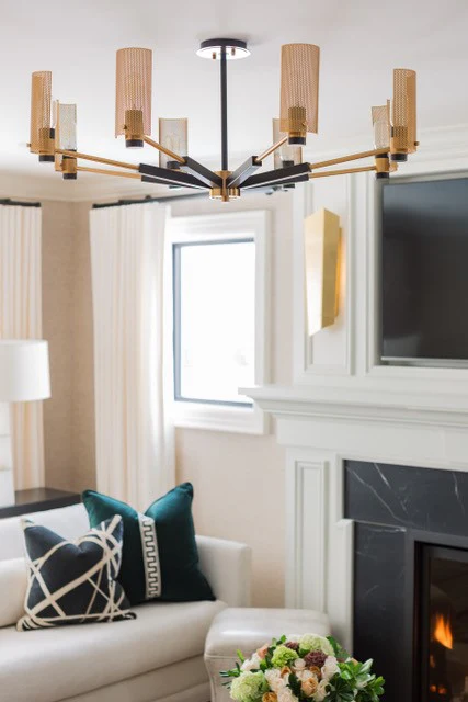 Pilsen 8Lt Chandelier - Image 3