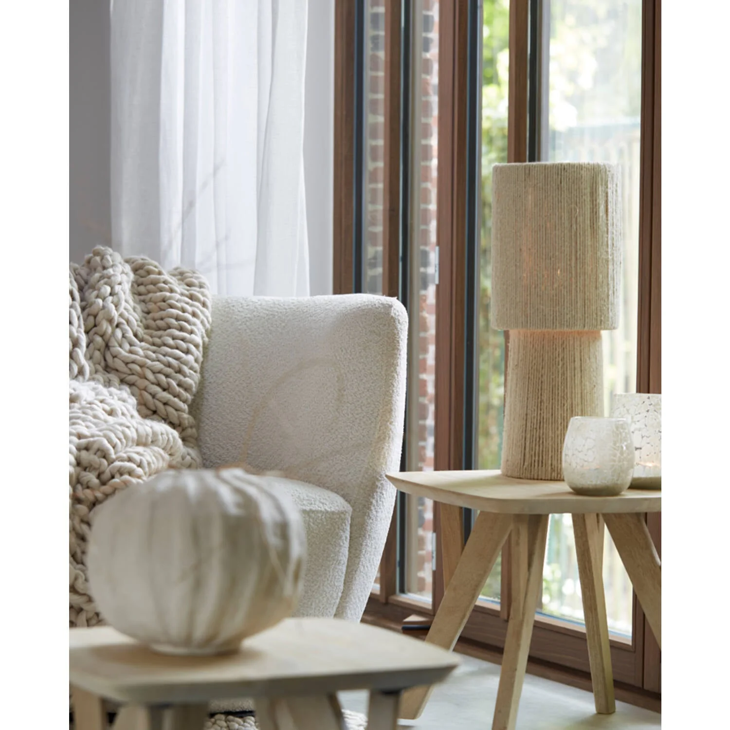 Pitino Table Lamp - Image 4