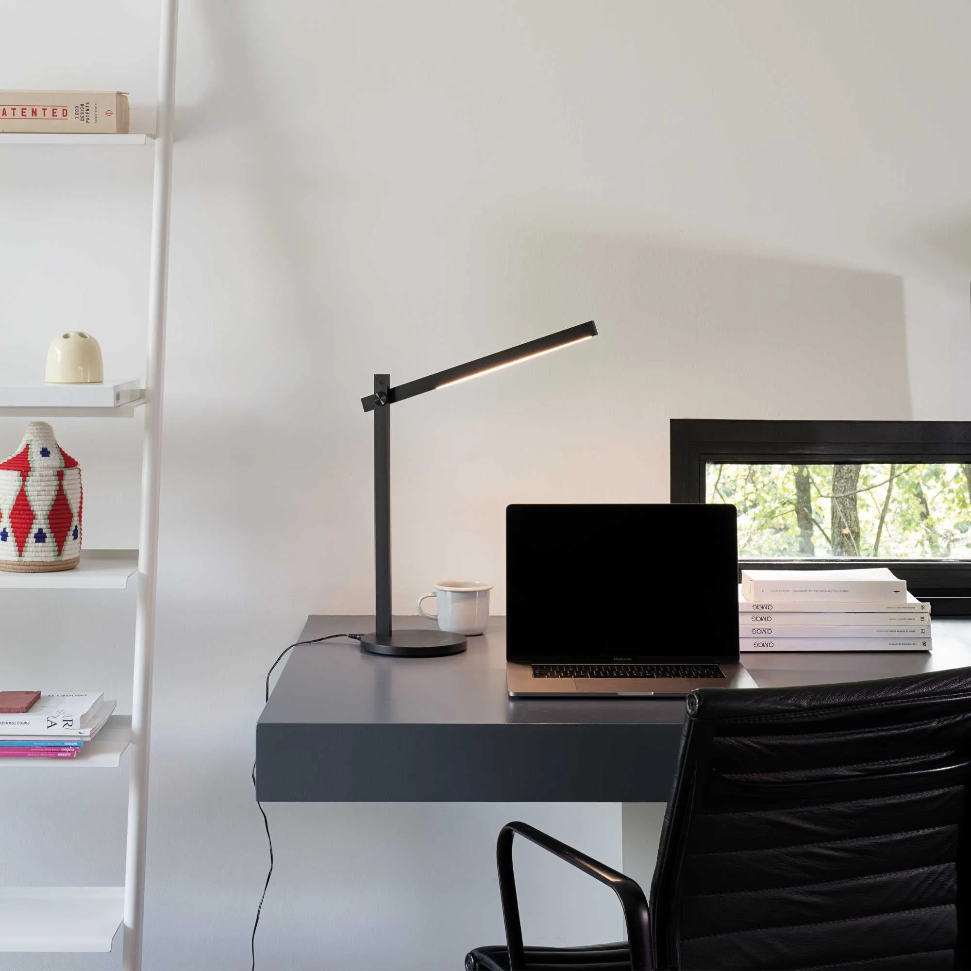 Pivot Table Lamp -White/Black Finish - Image 6