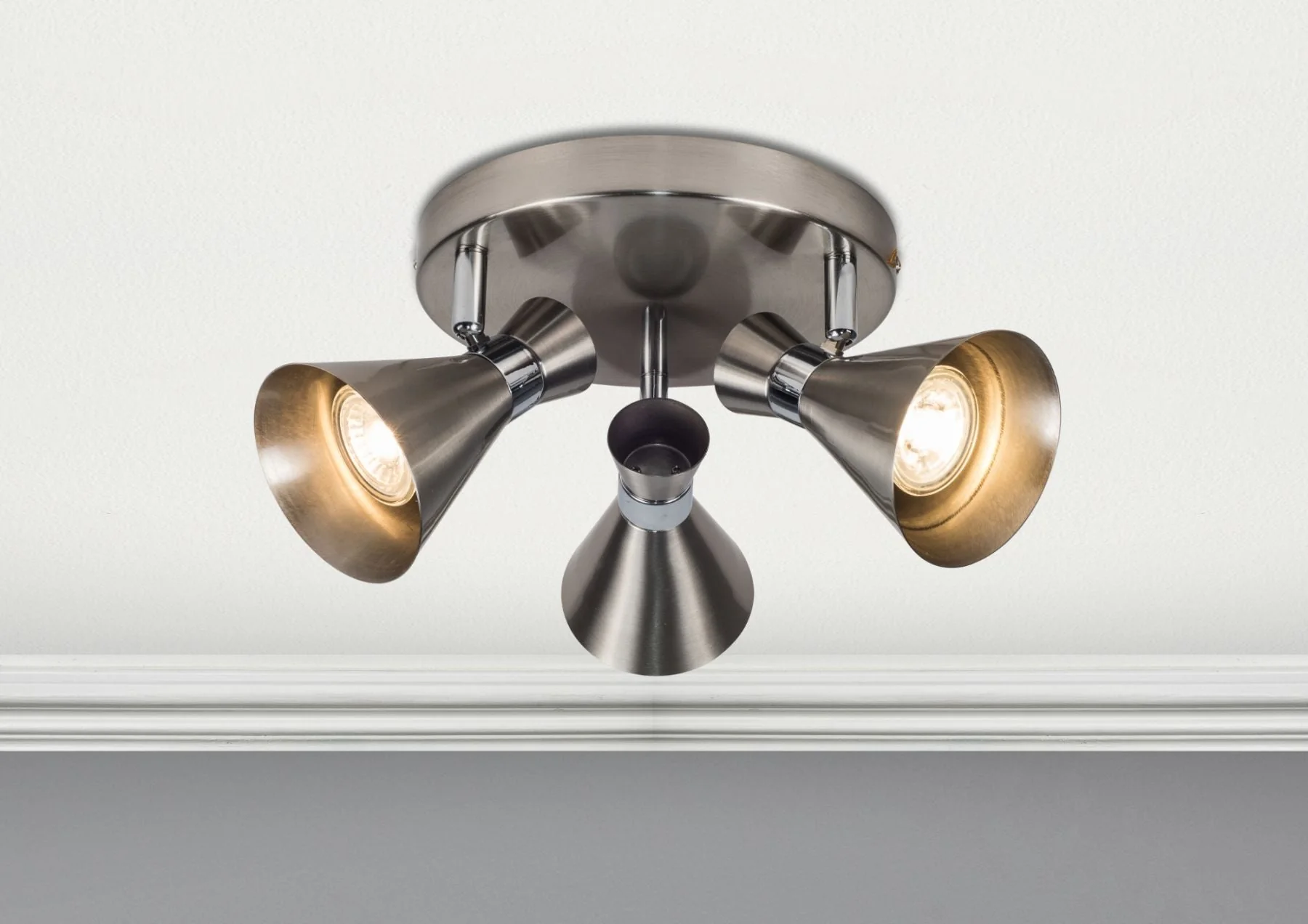 Pixar 3Lt Plate Spotlight - Satin Chrome/Antique Brass - Image 4