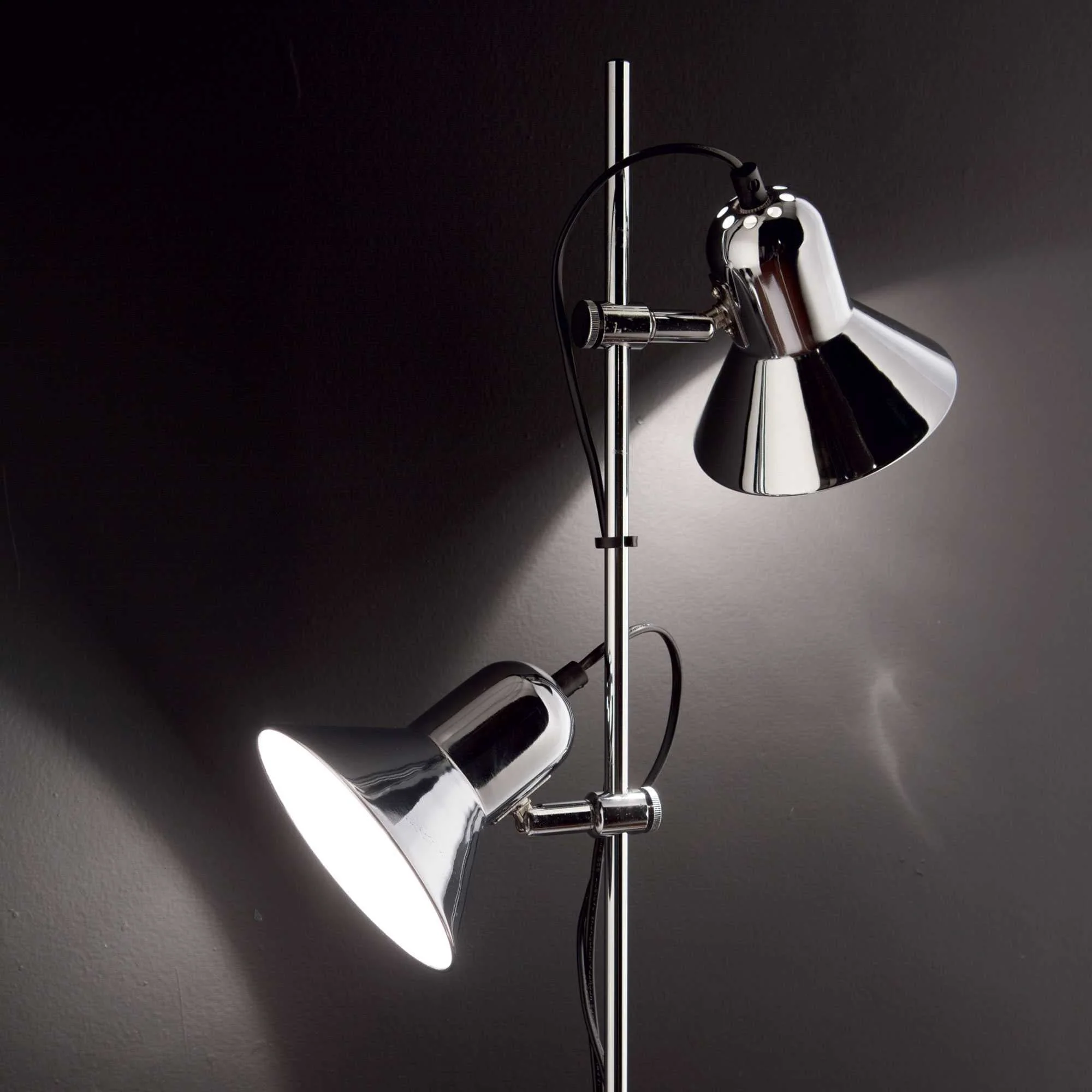 Polly Table Lamp - Silver/Chrome/Black Finish - Image 4
