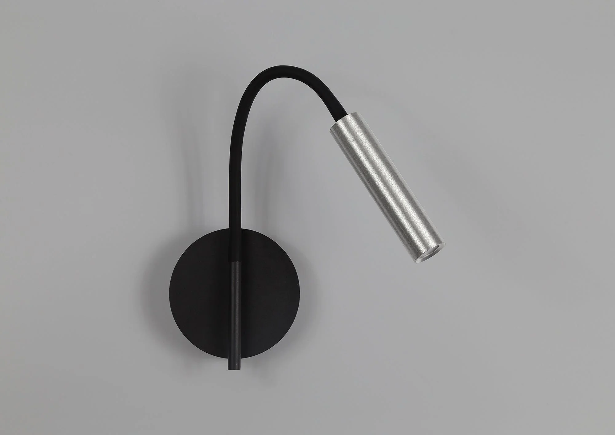 Porto 1Lt LED Wall Lamp - Black & Aluminium - Image 3