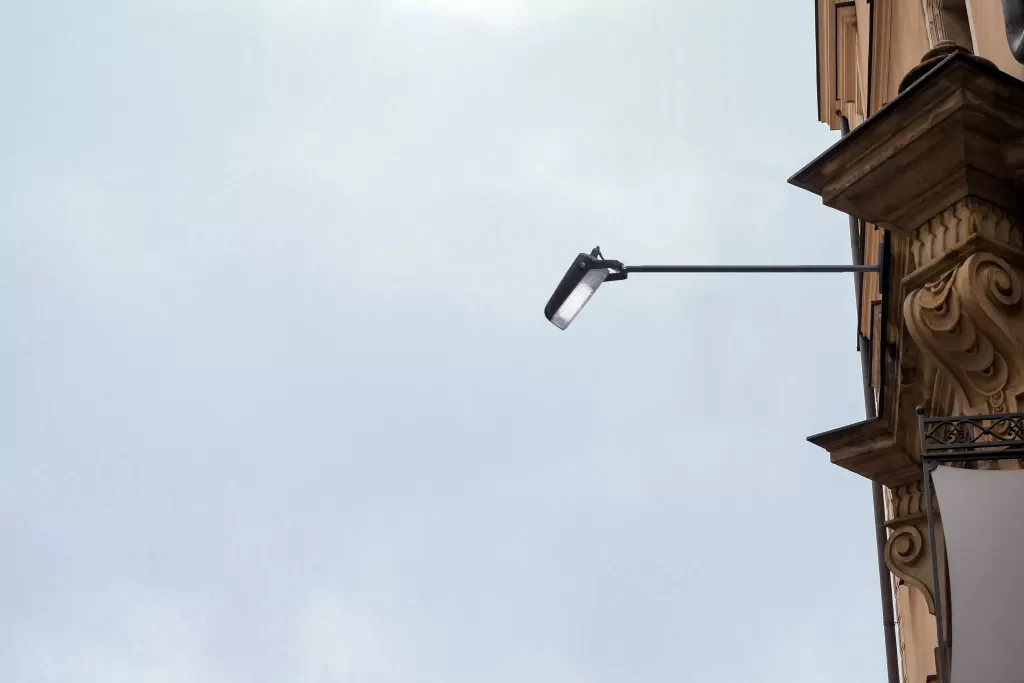 Pub Outdoor Wall Light - Black Metal & Polycarbonate - Image 3