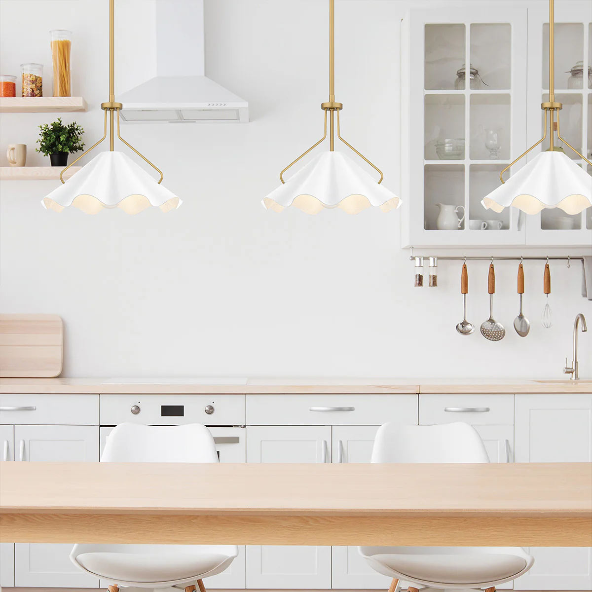 Quoizel Mejia 1 lt Pendant - Aged Brass, Textured White Steel Shade E27 - Image 3