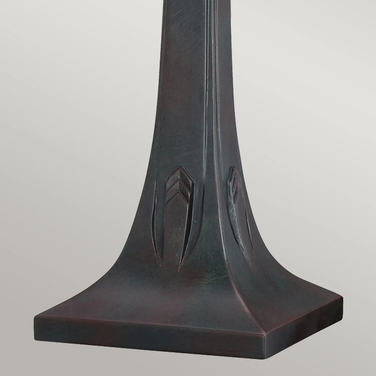 Quoizel Navajo 2 lt Tiffany styleTable Lamp - Bronze with Art Glass Shade E27 - Image 6