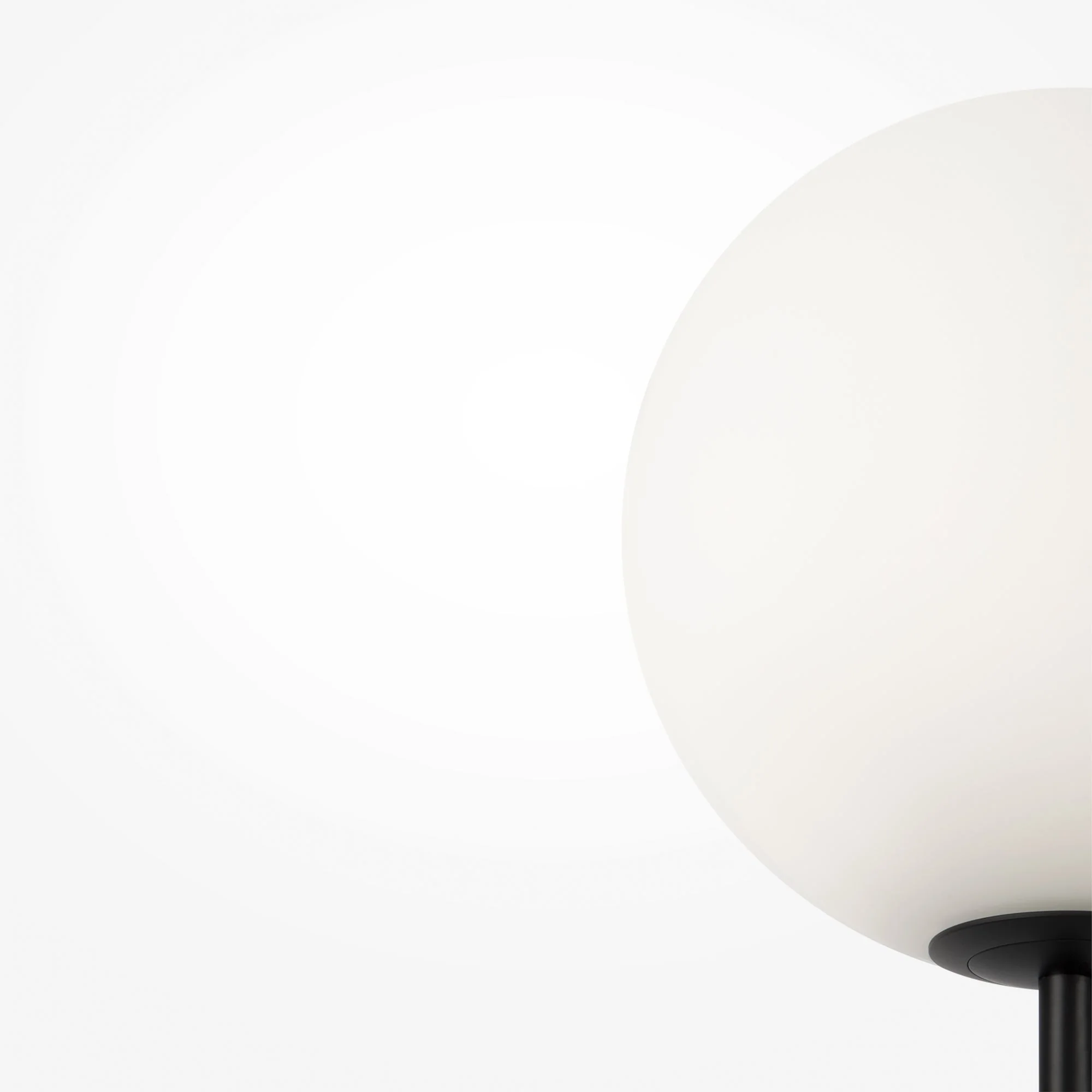 Ring Floor Lamp - Black/Brass Finish - Image 3