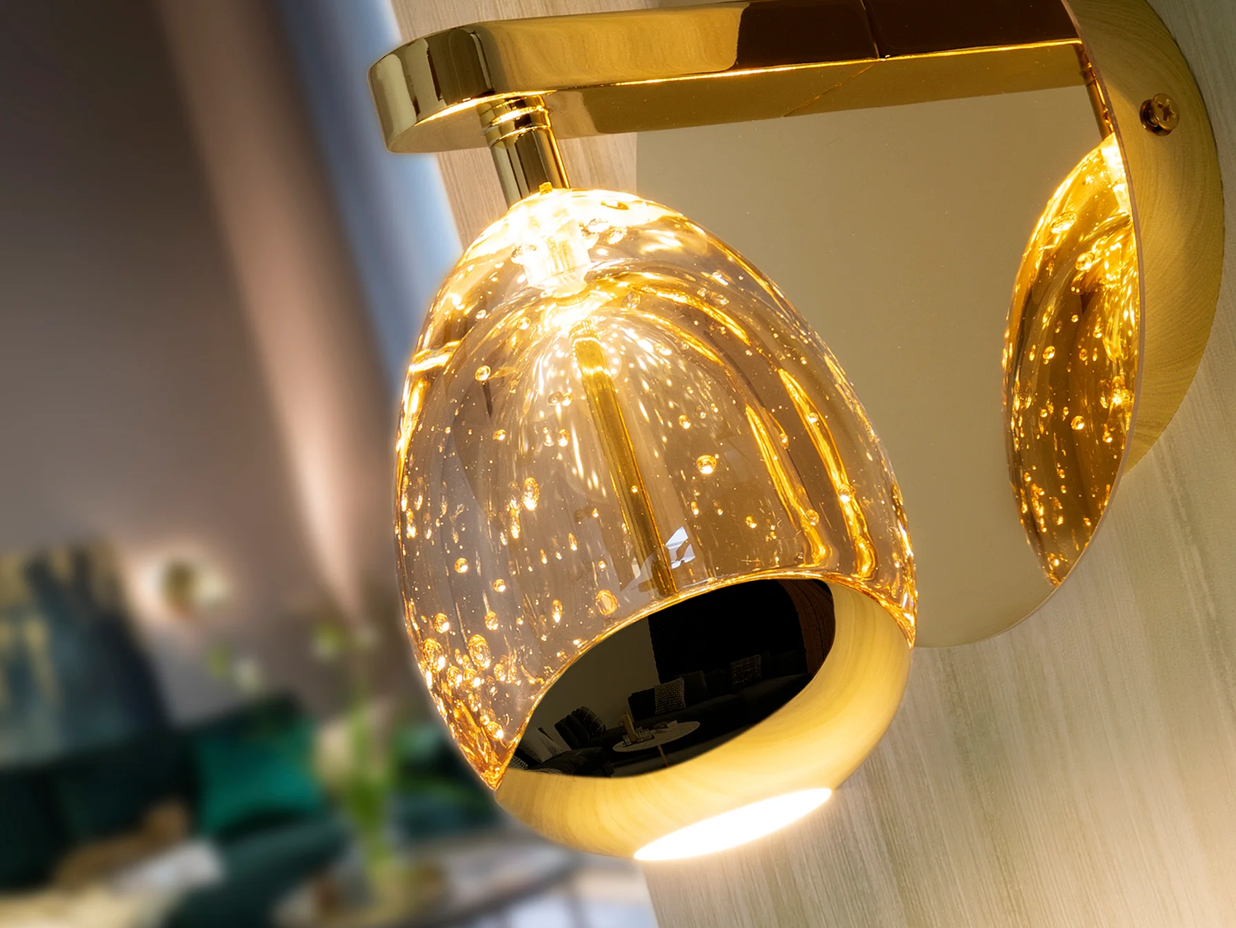 Rocio Wall Light- Chrome/ Gold - Image 9