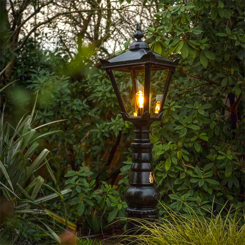 Rodneyshire 1Lt Pedestal Light - Cast Iron - Image 12