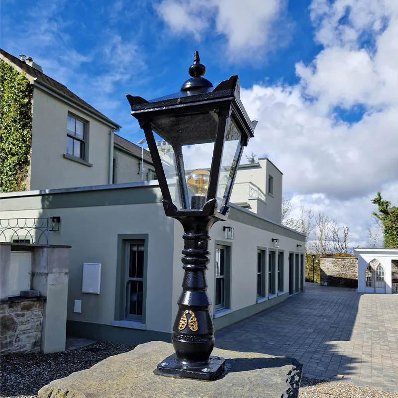 Rodneyshire 1Lt Pedestal Light - Cast Iron - Image 2