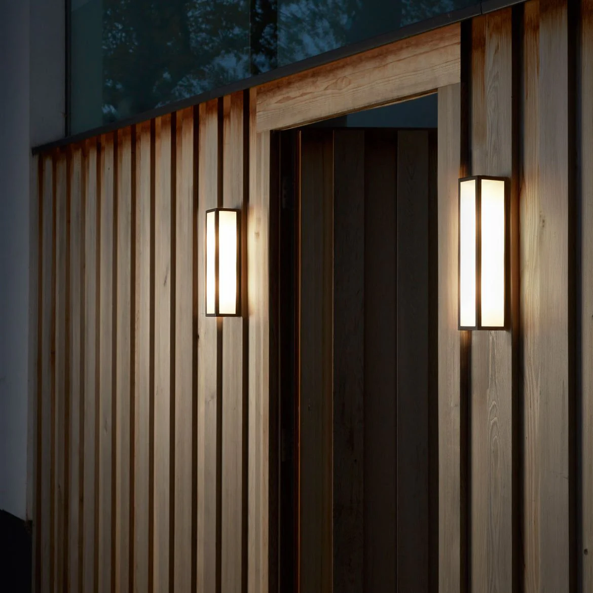 Salerno 350 Flush Wall Light Range IP44 - Natural Brass/Textured Black Finish - Image 4