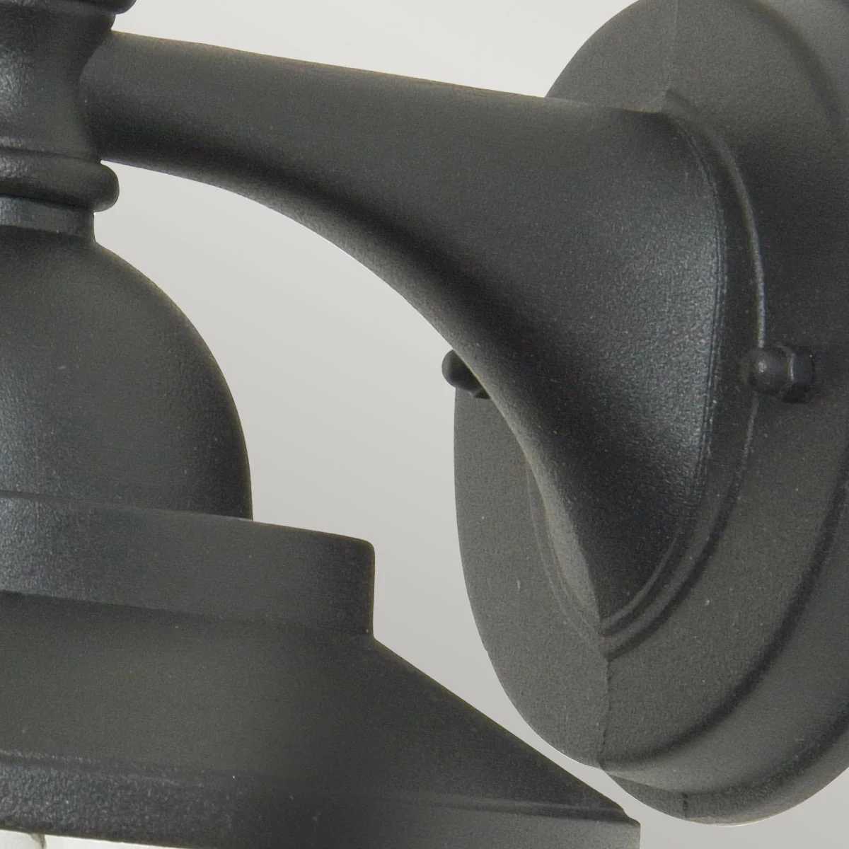 Sandown Wall Lantern – Black Finish - Image 5