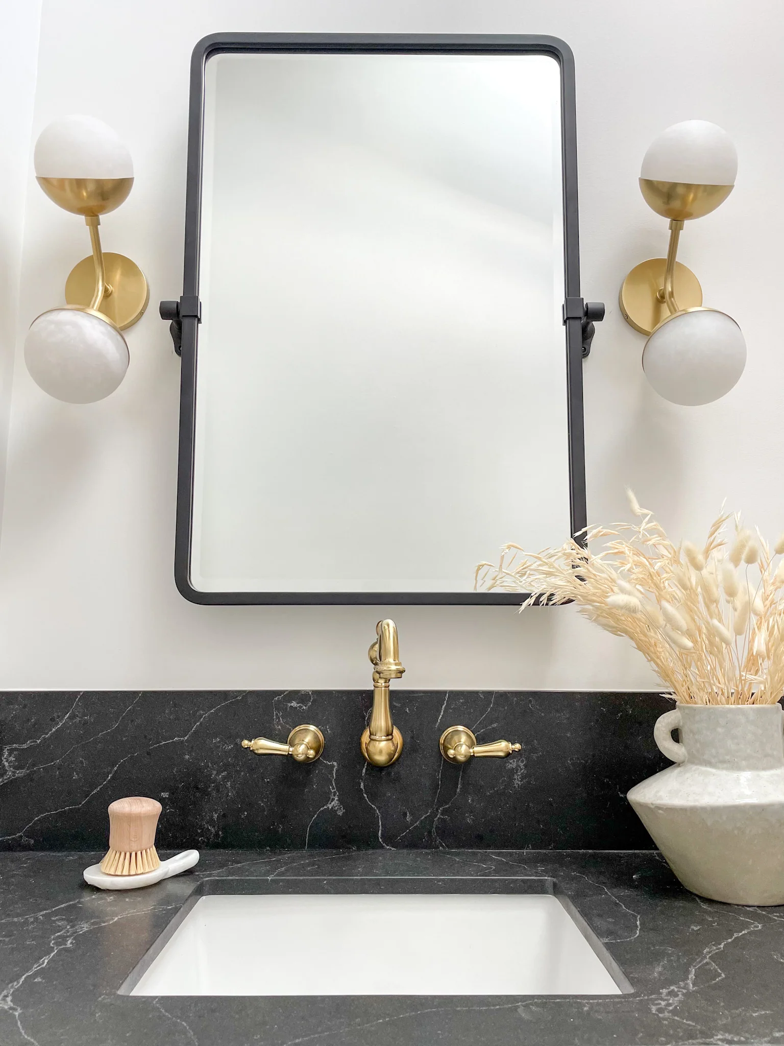 Saratoga 2Lt Wall Sconce - Aged Brass & Alabaster - Image 4