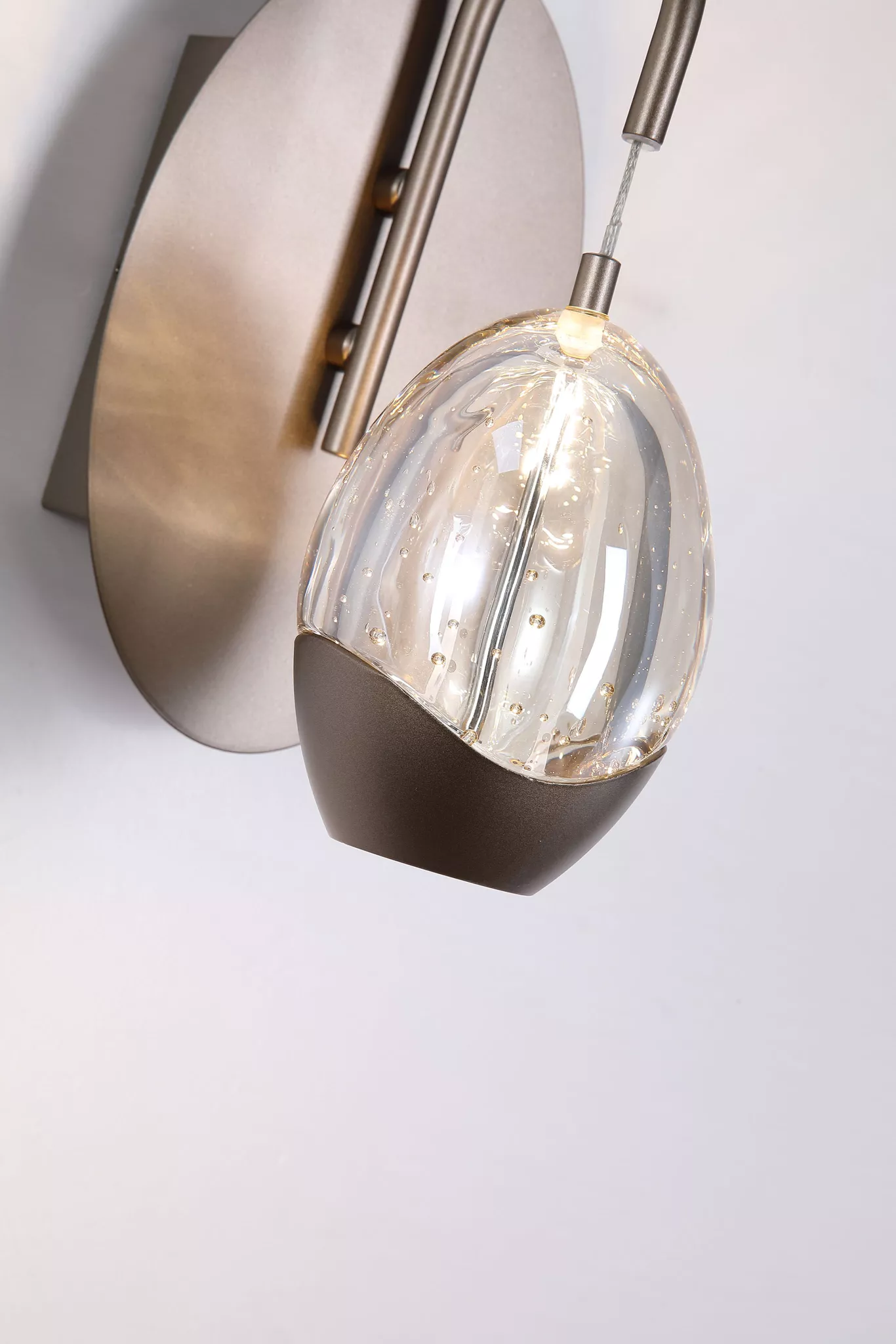 Seeds 1Lt Wall Light, Latte Metal with Champagne Glass - Image 4