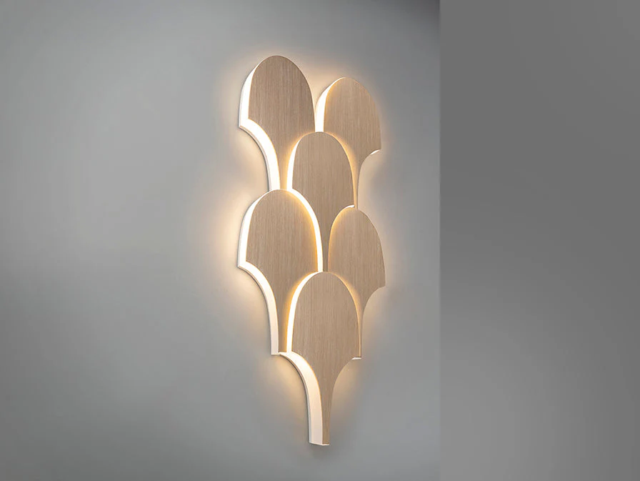 Serea Interlocking LED Wall Light - Wood Finish - Image 4