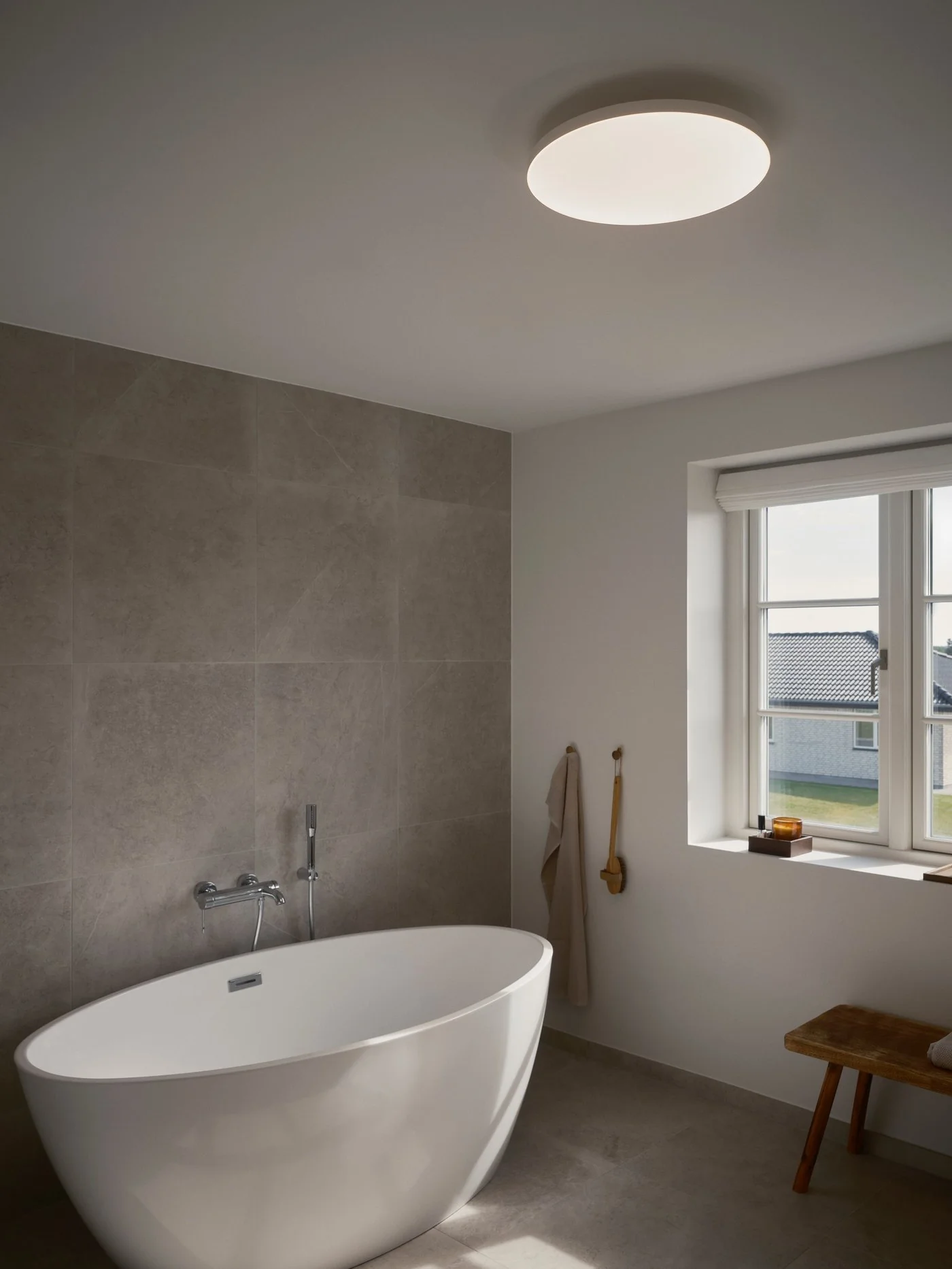 Serenova 28'/36'/41' Ceiling Light - Image 13