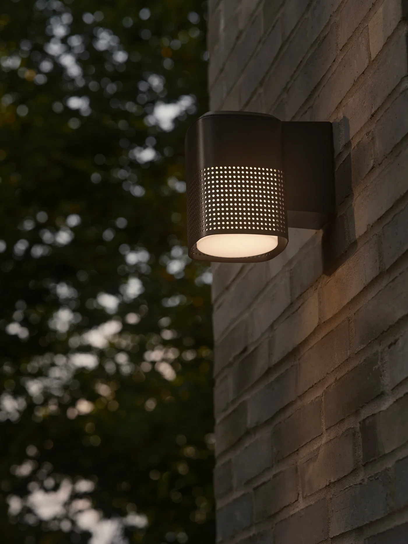 Sidara Outdoor Wall Light- Brown/ Anthracite/Black Finish - Image 14
