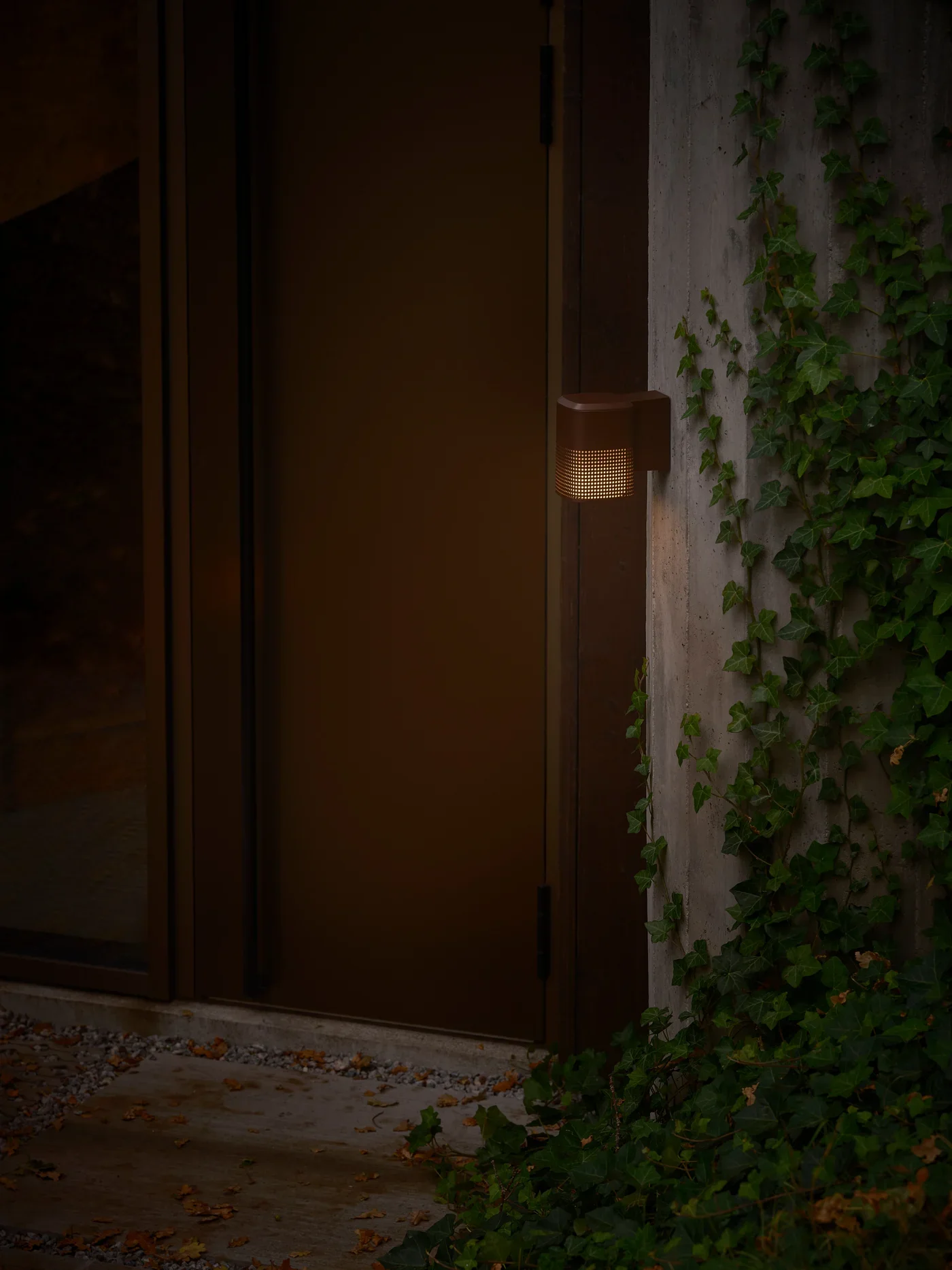 Sidara Outdoor Wall Light- Brown/ Anthracite/Black Finish - Image 18