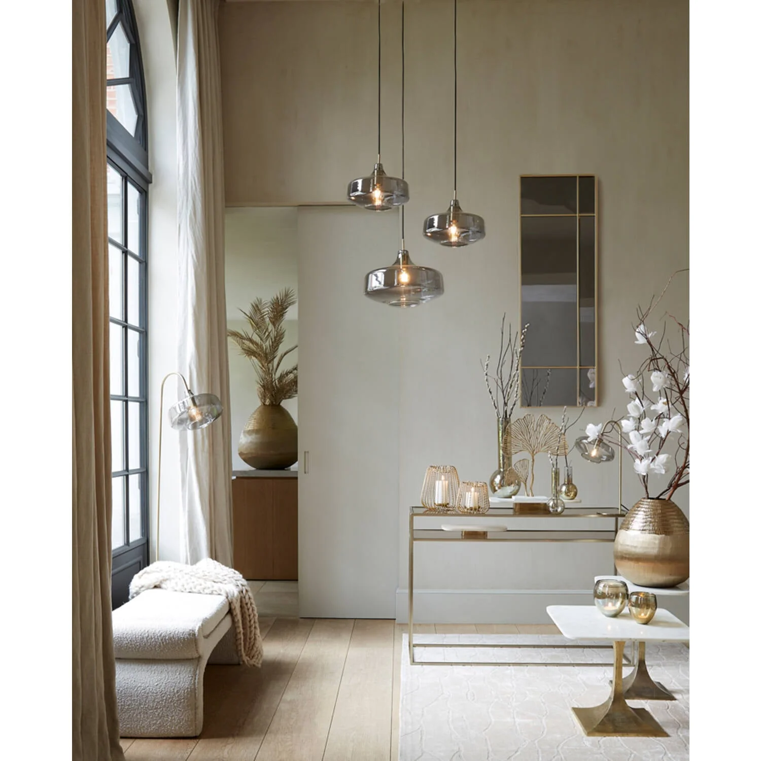 Solna 1Lt Pendant - Black & Smoked Glass - Image 2