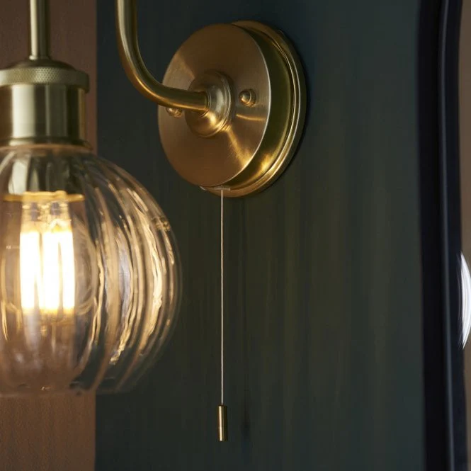Wren IP44 Switched Wall Light in Satin Brass - Image 5
