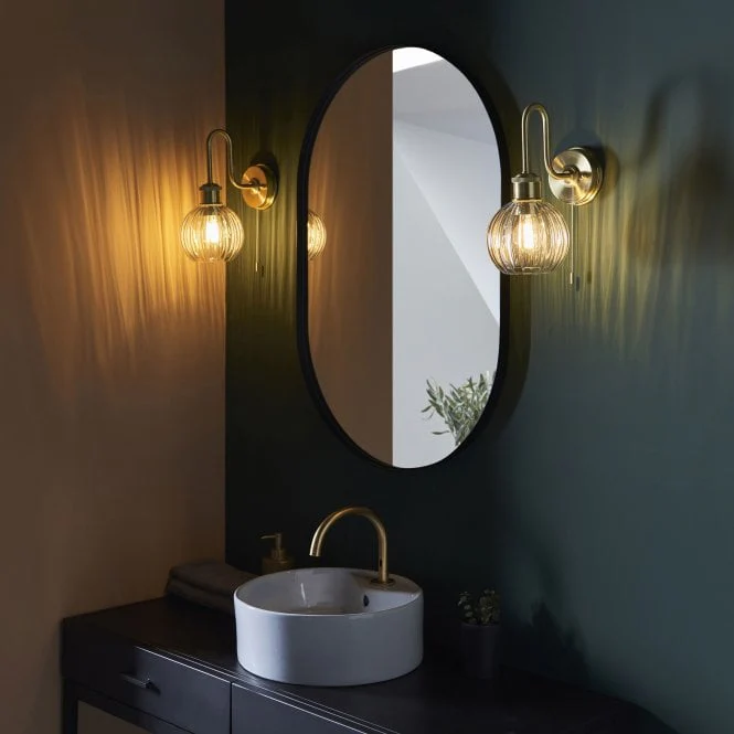 Wren IP44 Switched Wall Light in Satin Brass - Image 6