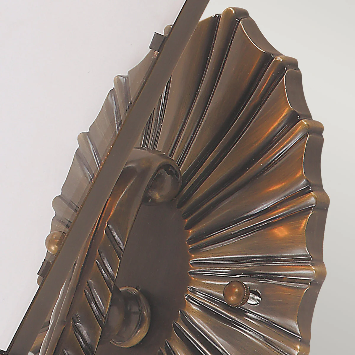 St Pauls Small/Large Wall Lantern - Antique Brass Finish - Image 7