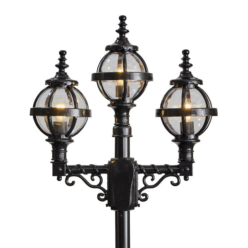Stoneyford 2/3Lt Lamp Post - Cast Iron - Image 4