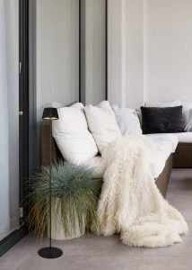 Suarez LED Floor Lamp - Various Colours - Image 7