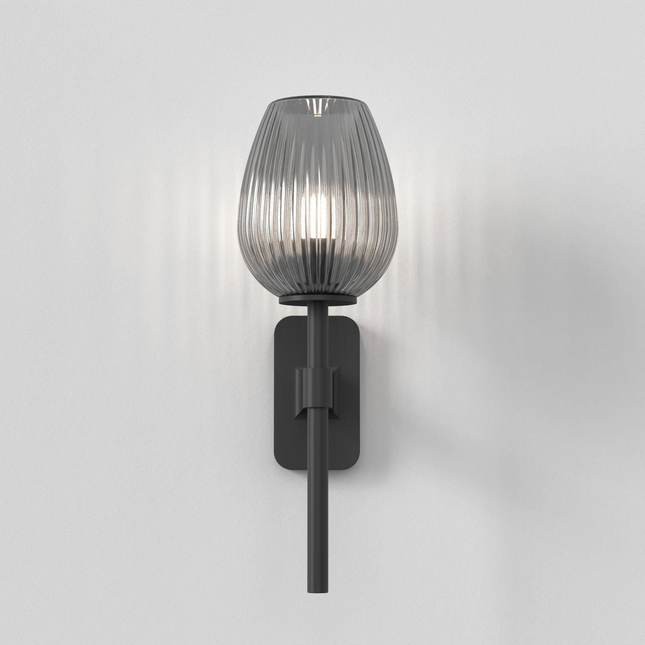 Tacoma Tulip Ribbed Glass - Image 32