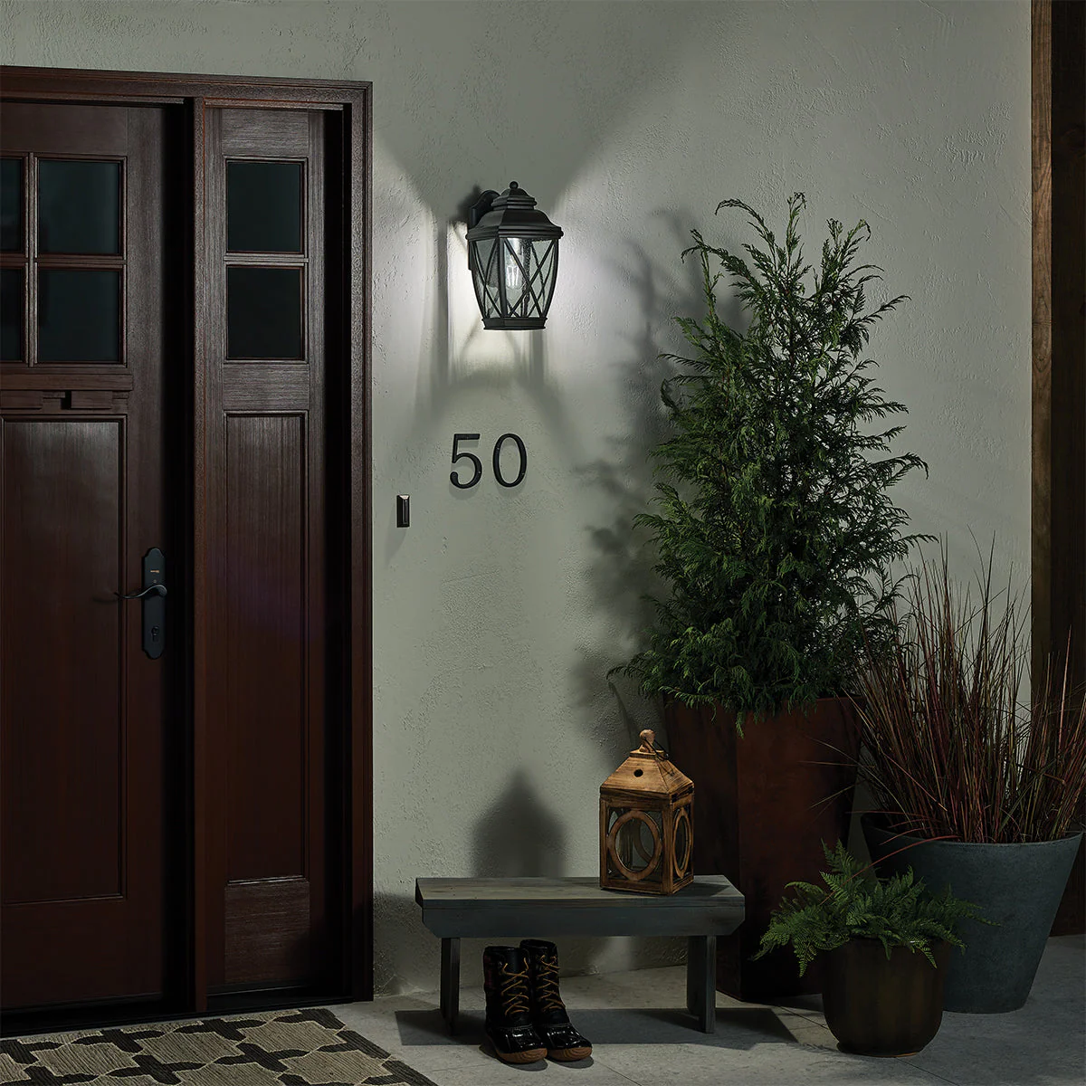 Tangier Small/Medium/Large Wall Lantern - 	Olde Bronze Finish - Image 9