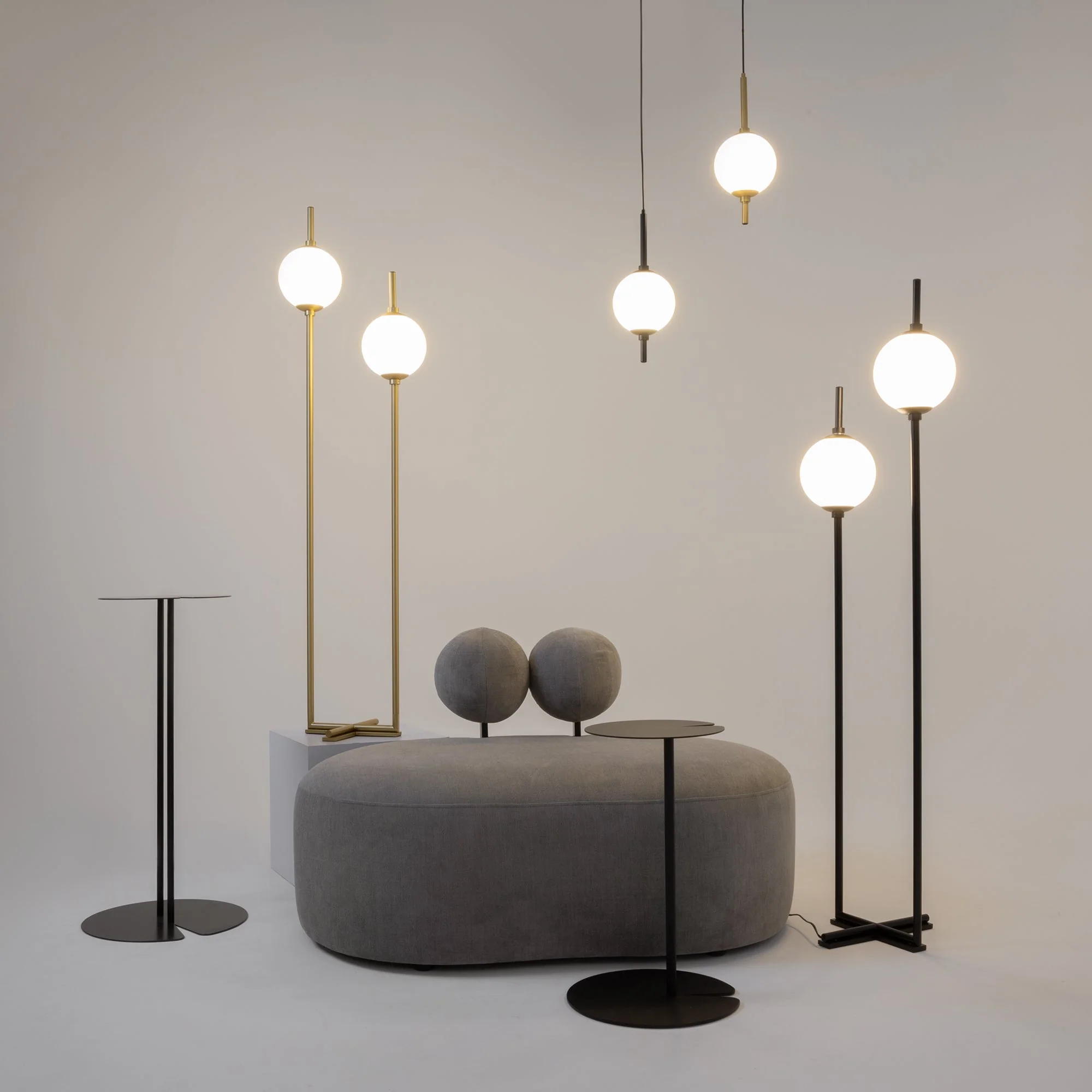 The Sixth Sense Floor lamp Integrated LED - Black & White/Brass & White Finish - Image 13
