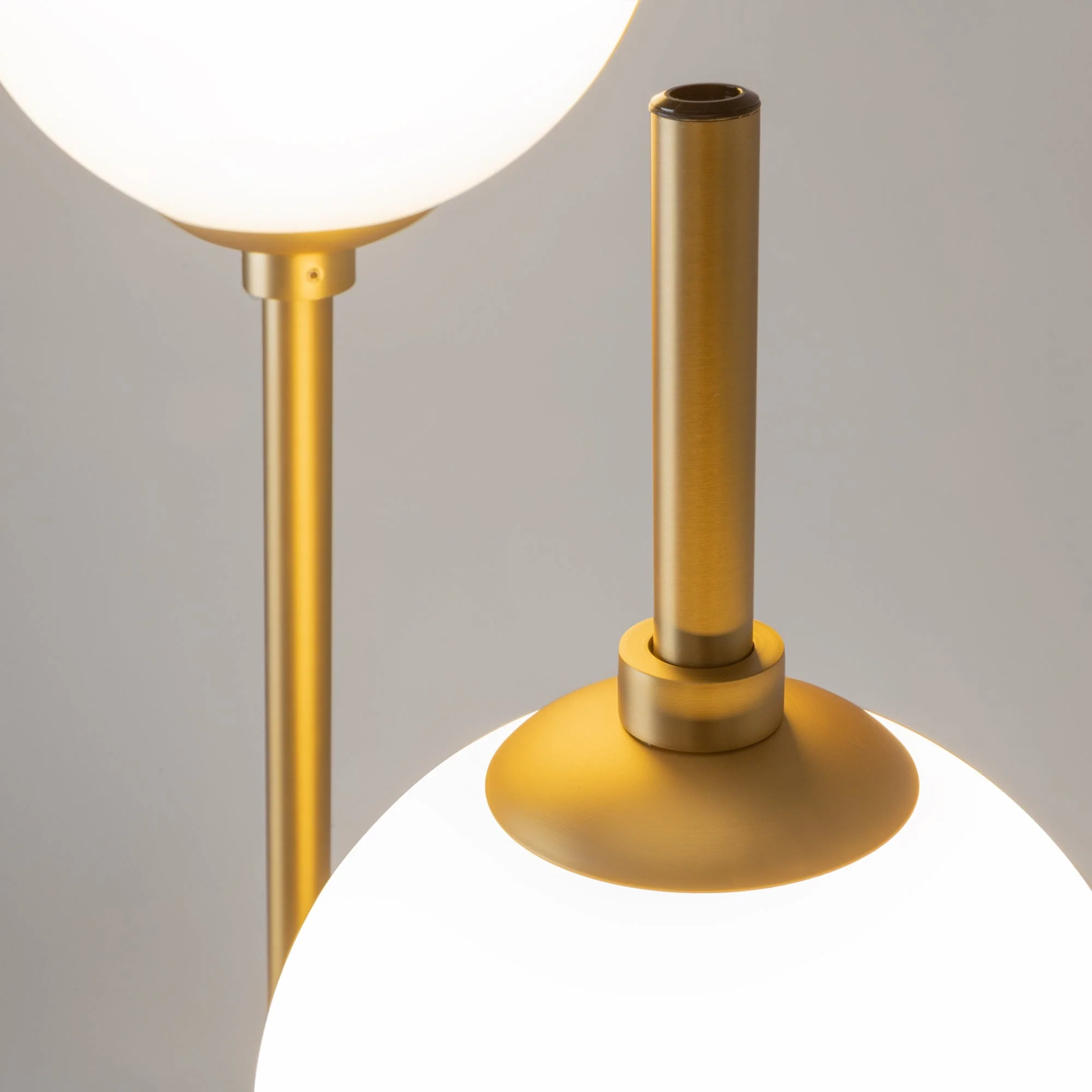 The Sixth Sense Floor lamp Integrated LED - Black & White/Brass & White Finish - Image 17