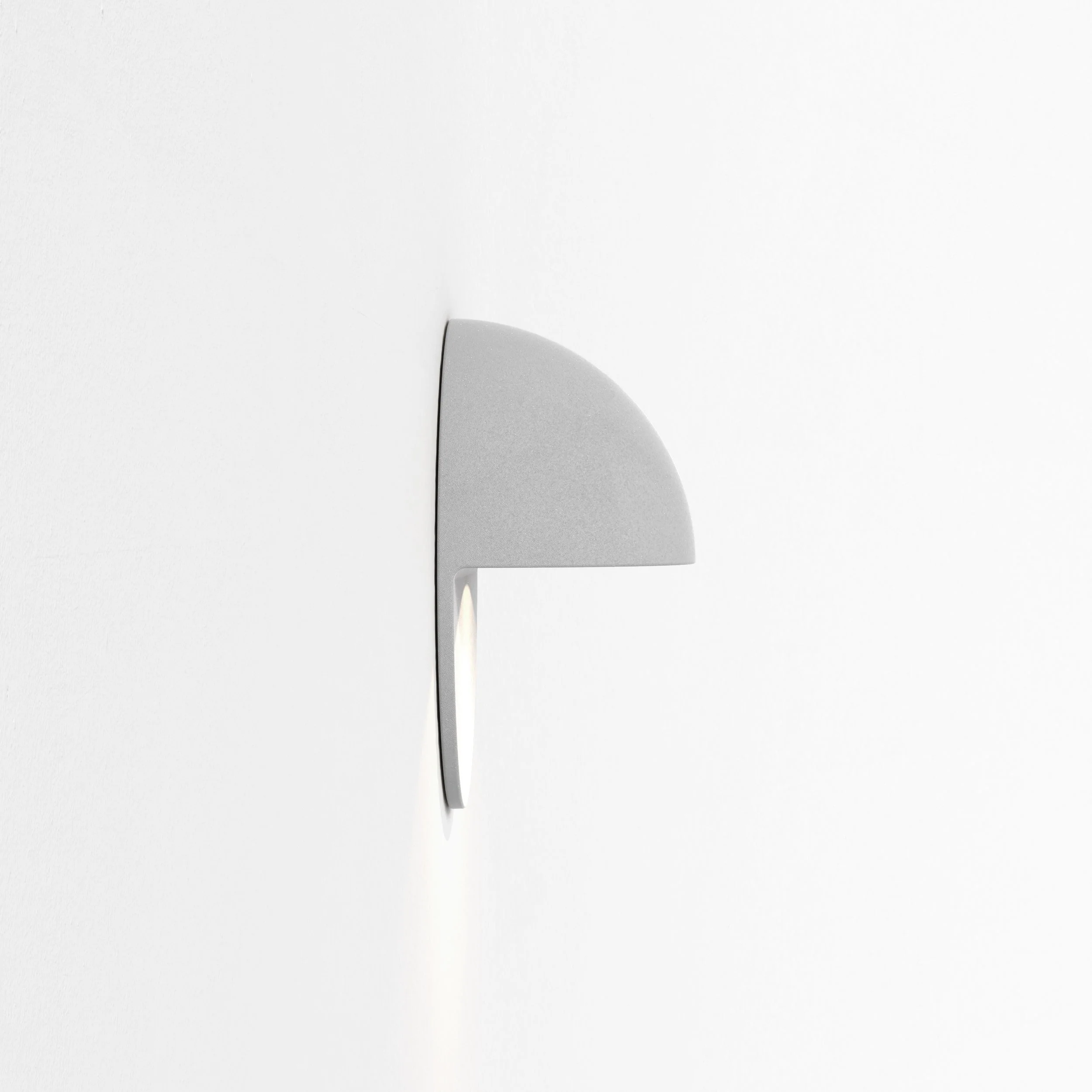 Tivola LED Integrated LED IP65 Recessed Wall Light - Various Finishes - Image 8