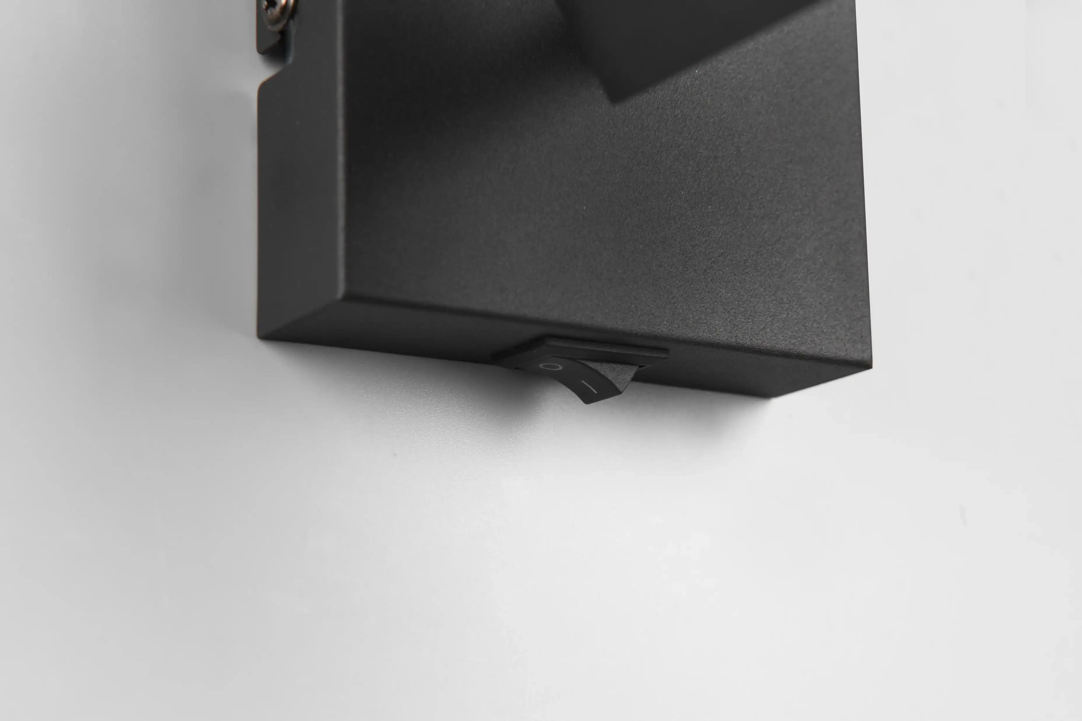Tosh Wall Spotlight - Black/White - Image 4