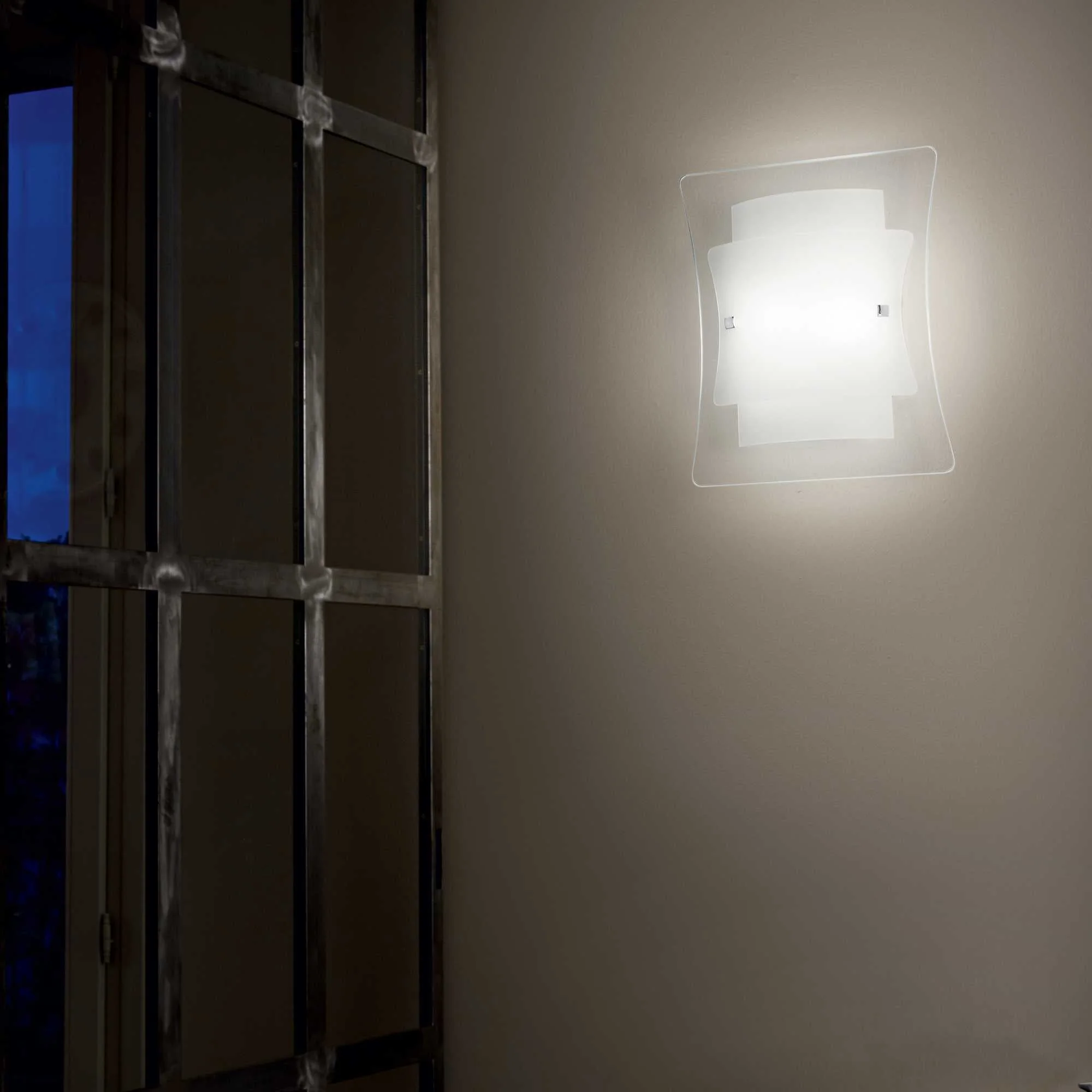 Triplo Wall Light Fitting - White Finish - Image 2