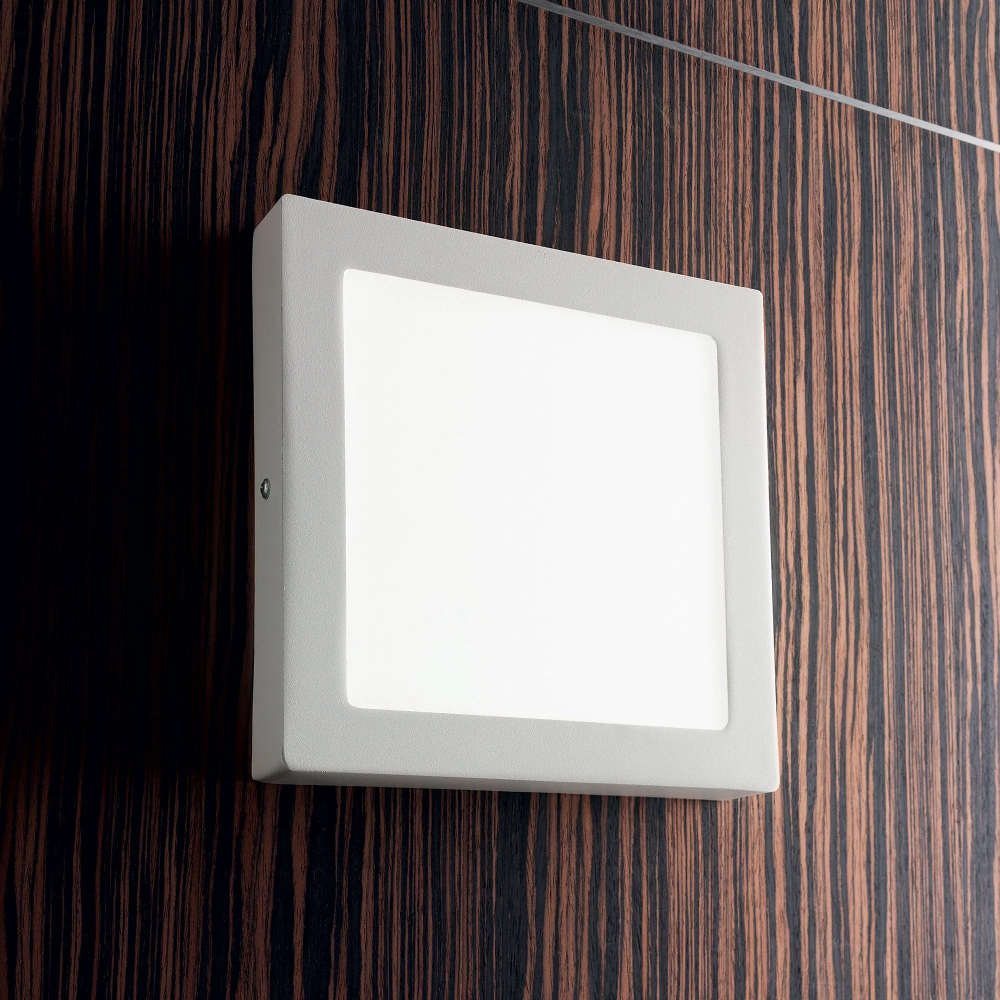 Universal LED Wall Light 2700k - Various Sizes - Image 3