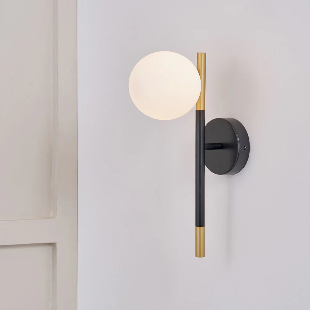 Wanda Black Metal Wall Light - Image 2
