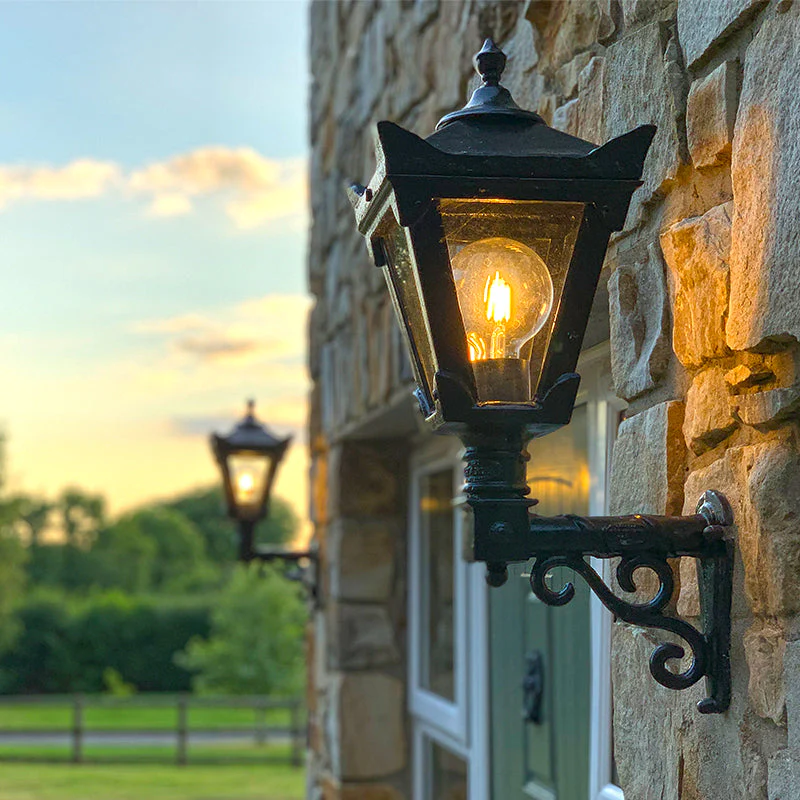 Warburton 1Lt Outdoor Wall Lamp - Image 4