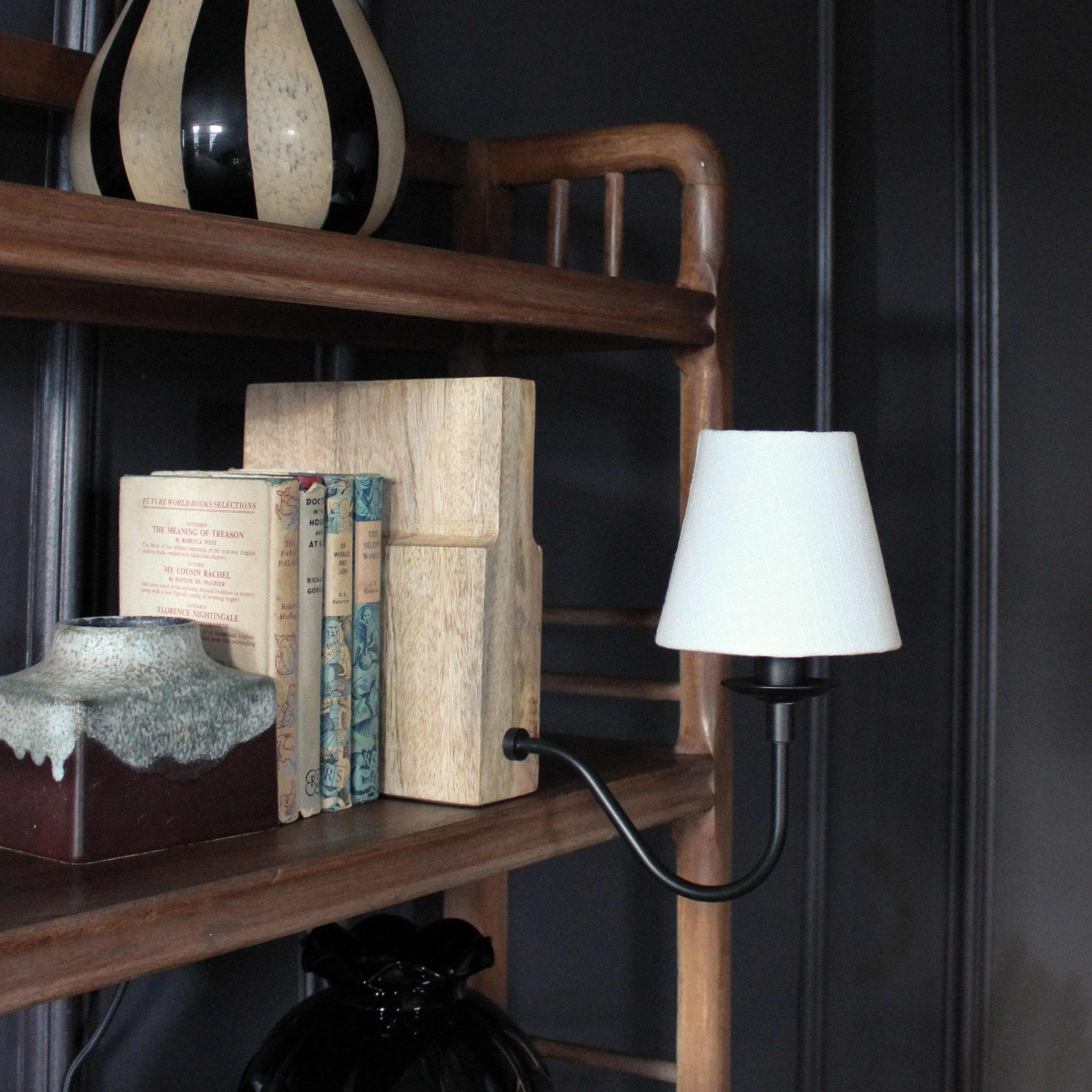 Teoranta Wooden Bookshelf Lamp- Green/ White Shades - Image 6